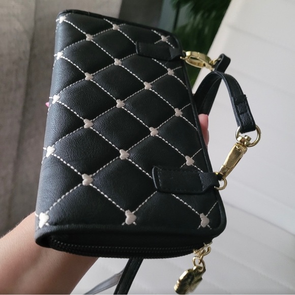 Betsey Johnson Purse - Picture 5 of 9